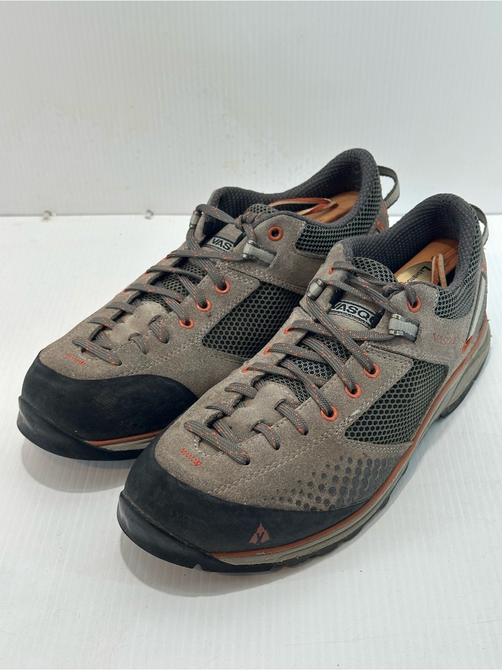 Vasque Grand Traverse hiking shoes
Mens 9.5 Vibram outsole